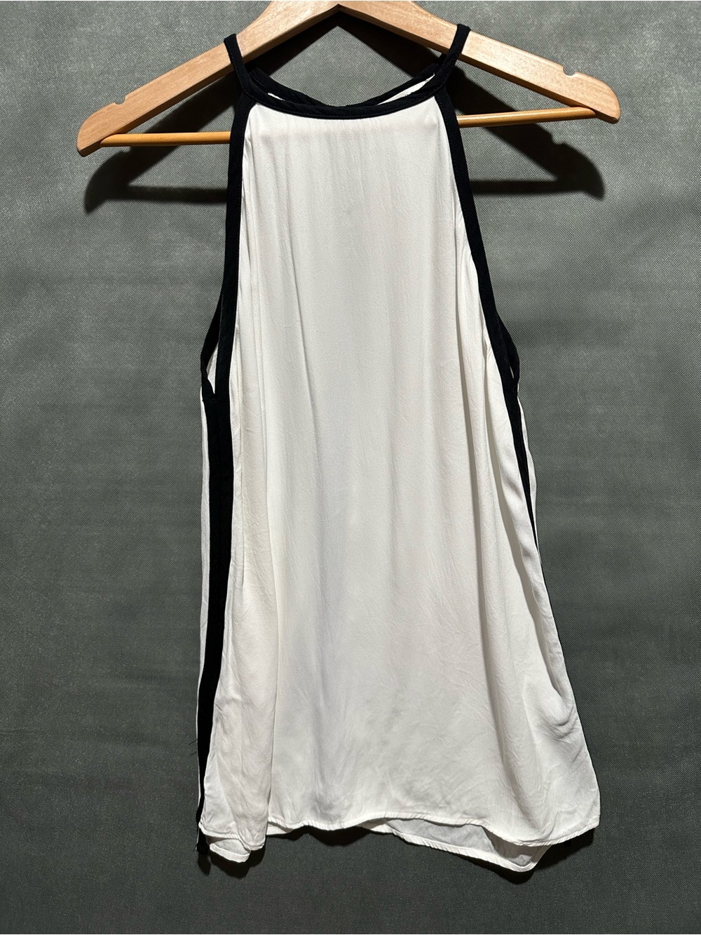 Max Studio Ivory & Black Contrast Trim Sleeveless High Neck Blouse Size M
